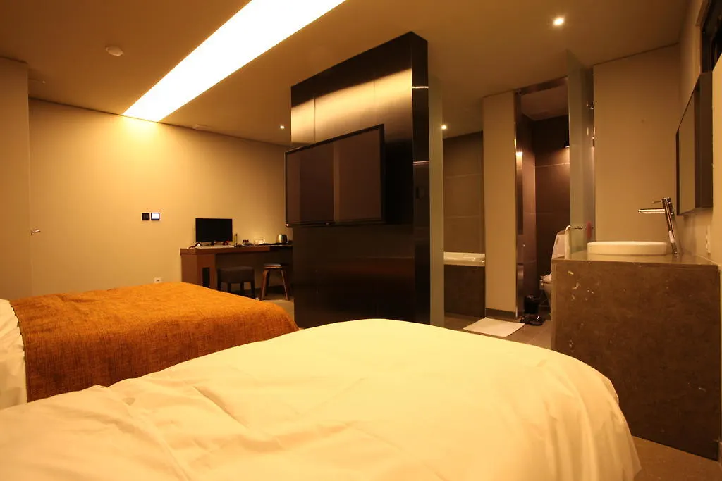 Lemon Tree Hotel Seoul Motel